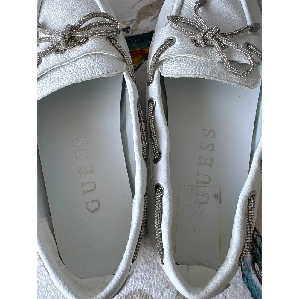 Guess Lavonta2 White Leather Rhinestone Bow Driving Loafers 8.5M GWLAVONTA2
